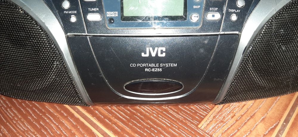 Radiocasetofon  cu cd   JVC