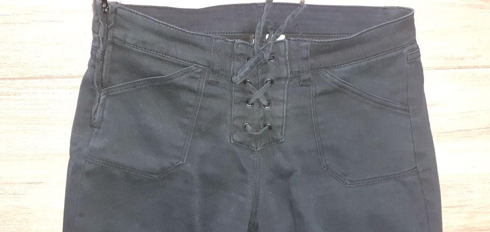 Pantaloni dama/blugi negrii