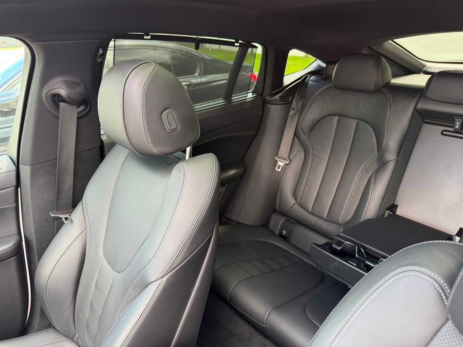 BMW X6 40i M pack / Panoramic / Soft close