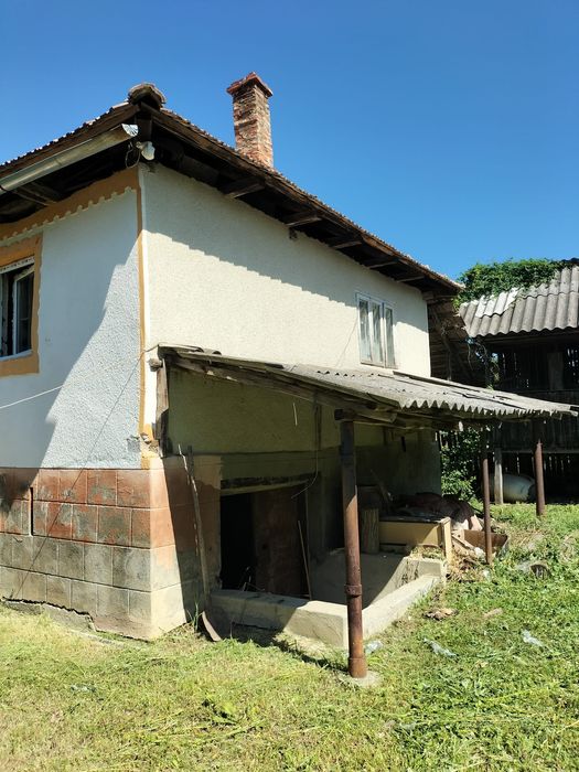 Vând Casă la Țară