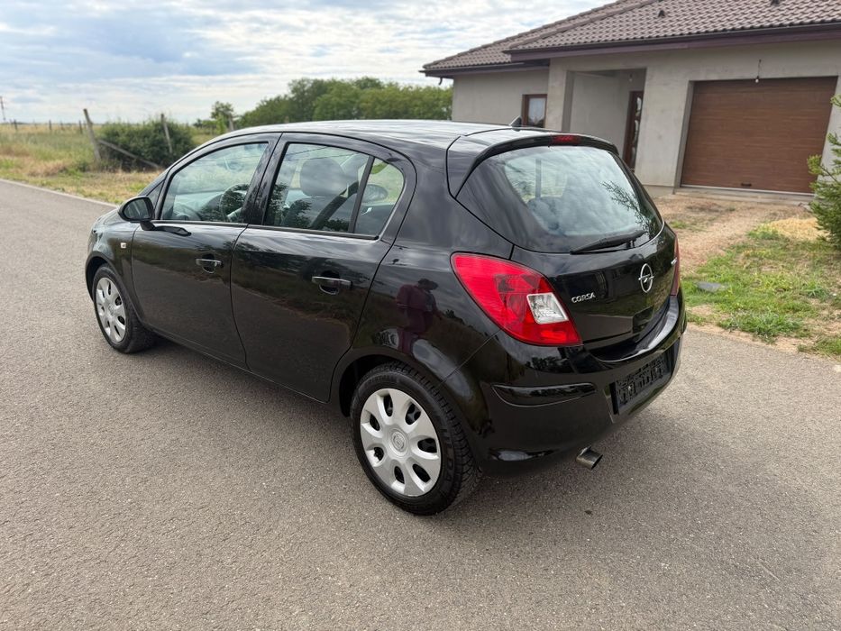 Opel Corsa - 1.0 Benzina - An 2009