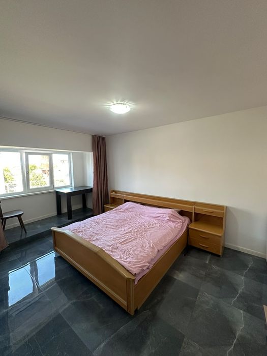 Vând garsonieră str Republicii nr 312