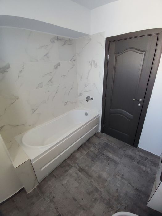 Apartament 2 camere, zona centrală, complet mobilat,bloc nou