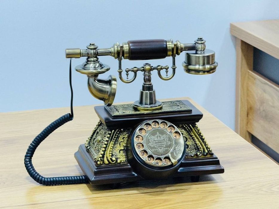 Телефон Retro в антикварном дизайне