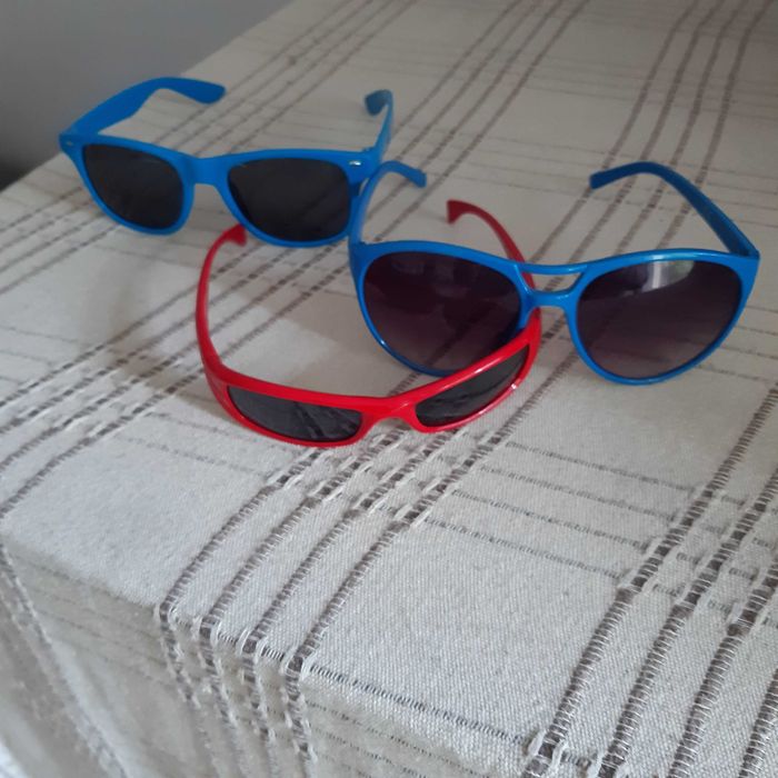 ochelari de soare pentru copii, din plastic