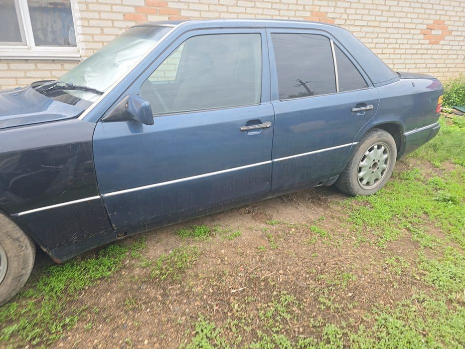 Продам мерседес 124