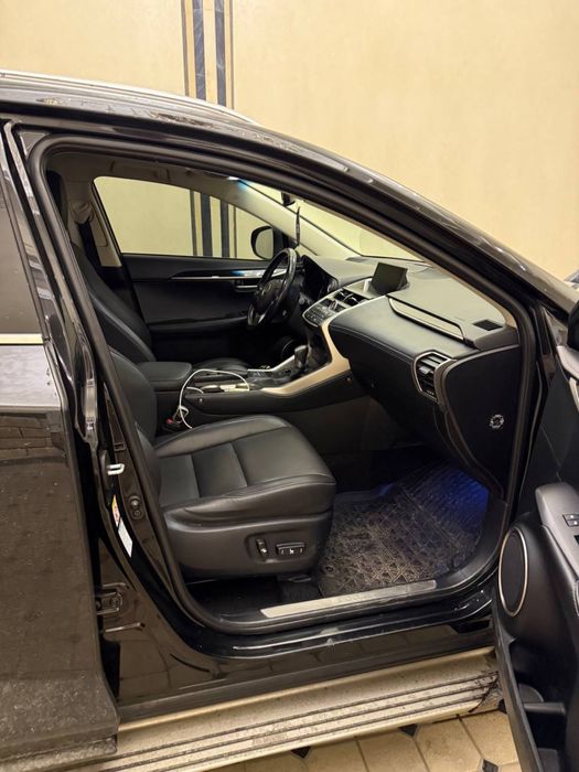 Lexus nx 200  yil 2016