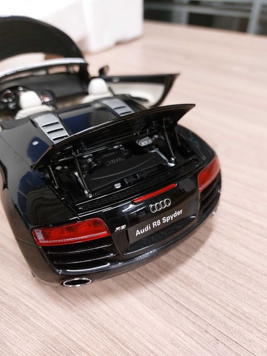 Kyosho Audi R8 Spyder 1/18