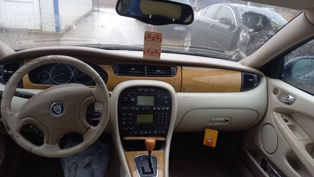 Dezmembrari Jaguar X-Type 3.0 v6 Benzina