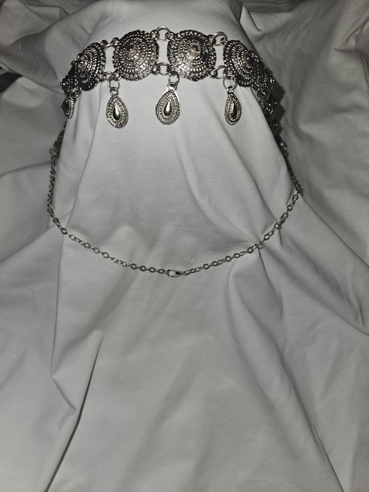 Bosh qismi uchun milliy  taqinchoq