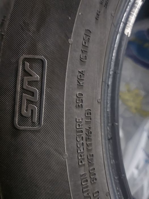 Anvelope vara  255 / 55  R 18
