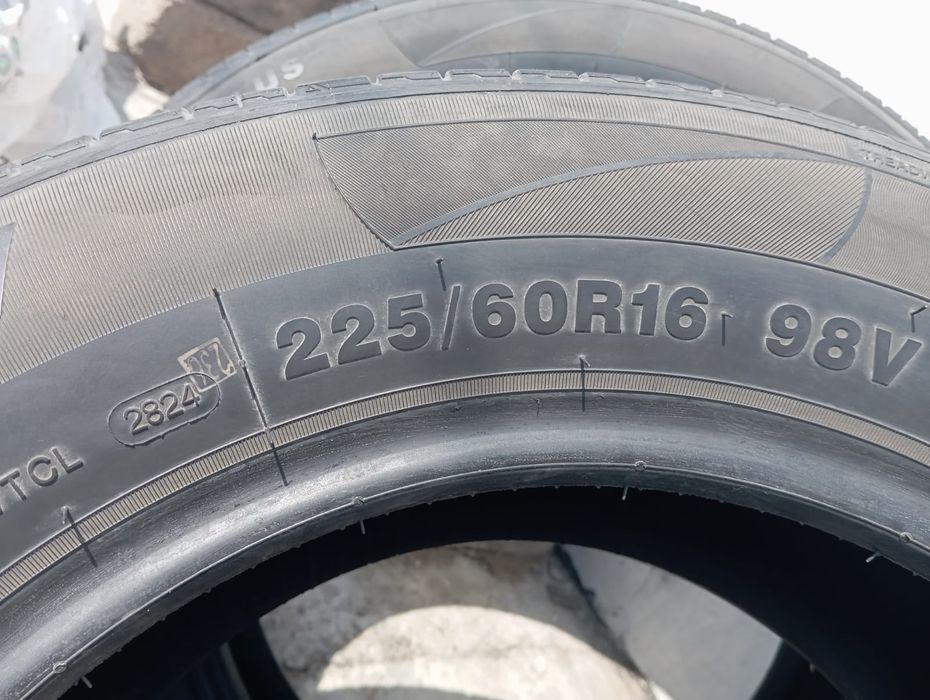 Продам резину размер 225/60/16