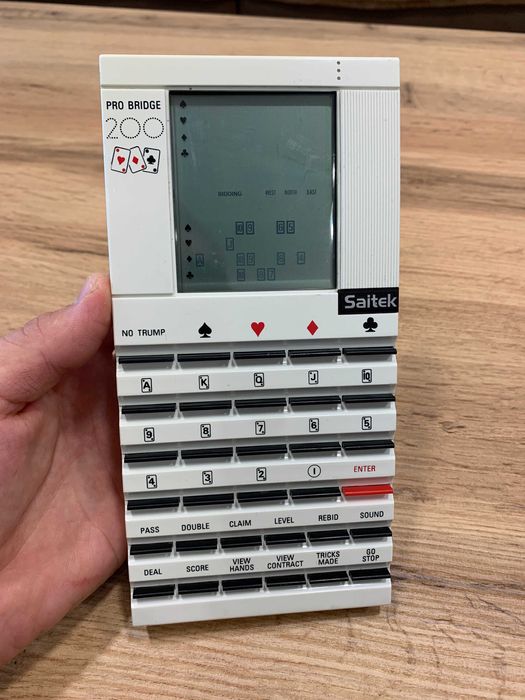Бридж джобен компютър (Saitek Pro Bridge 200)