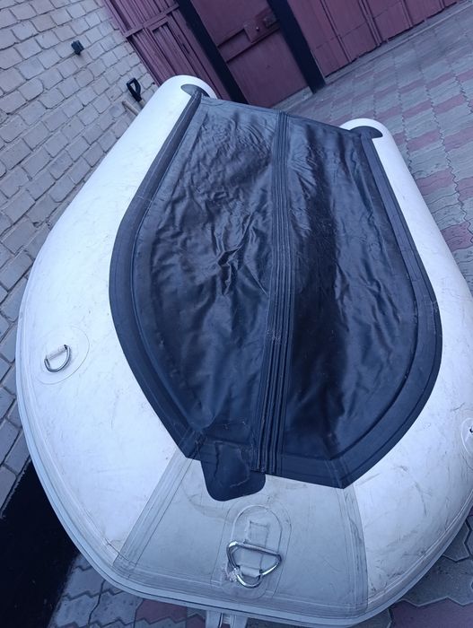 Продам лодку с мотором