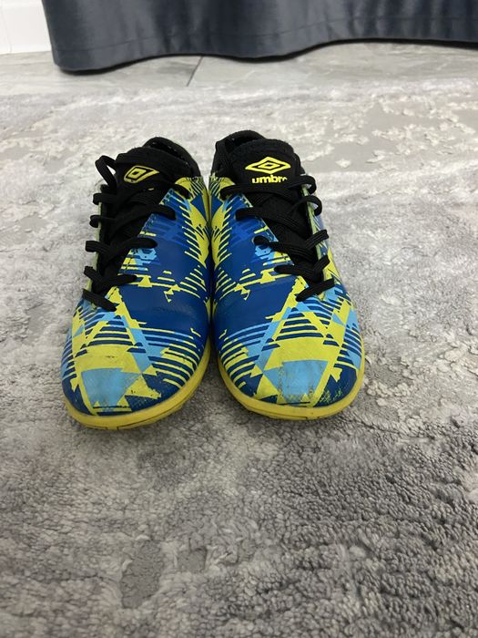 Ghete sintetic umbro marimea 32