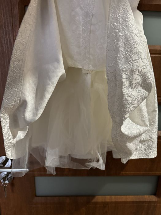 Junona рокля нова