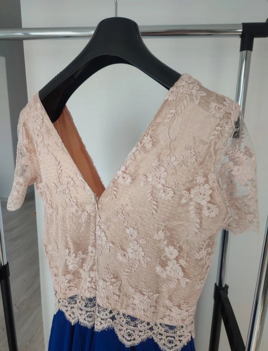 Rochie lunga eleganta, dantela si voal