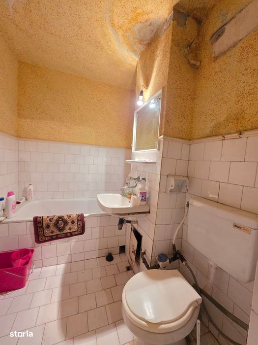 2 camere, decomandat, etaj intermediar, zona Episcopiei, 2 balcoane