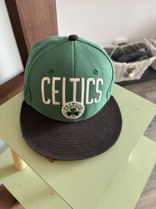Adidas - оригинална шапка на BOSTON CELTICS