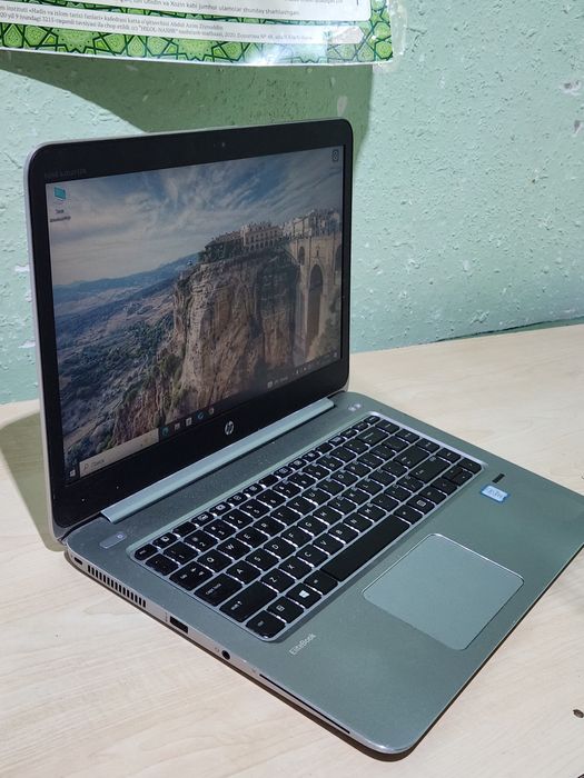 Nootbook HP core5 SSD 10 marta kuchaytirlgan ogir programmalar kotarad