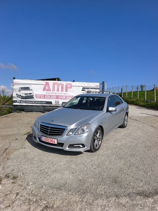 Dezmembrez Mercedes E350