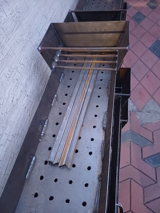 Мангалы с съёмными ножками новые