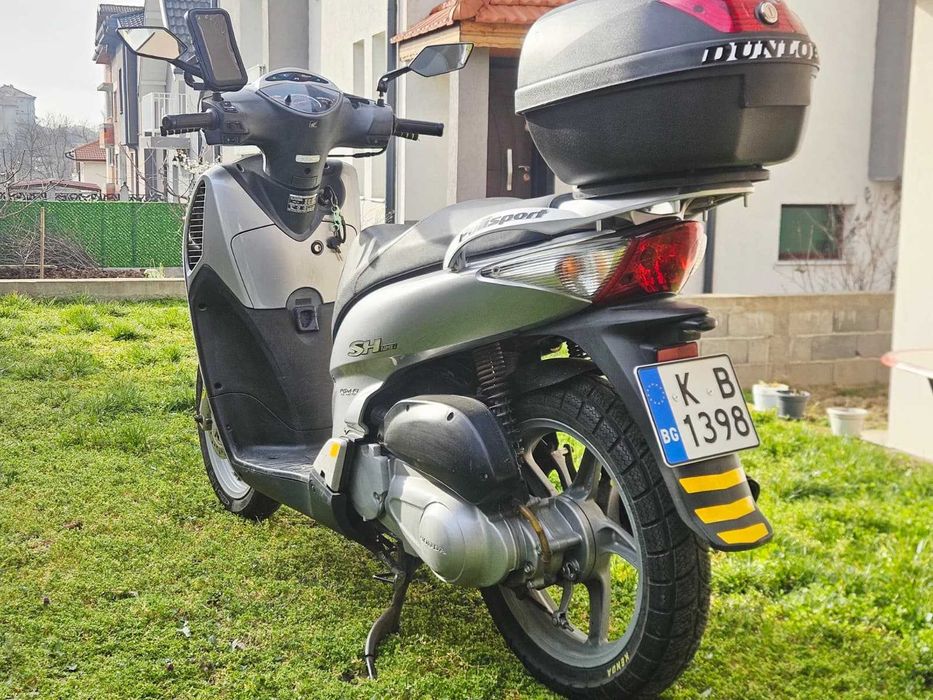 Honda Sh 125i-akrapovic