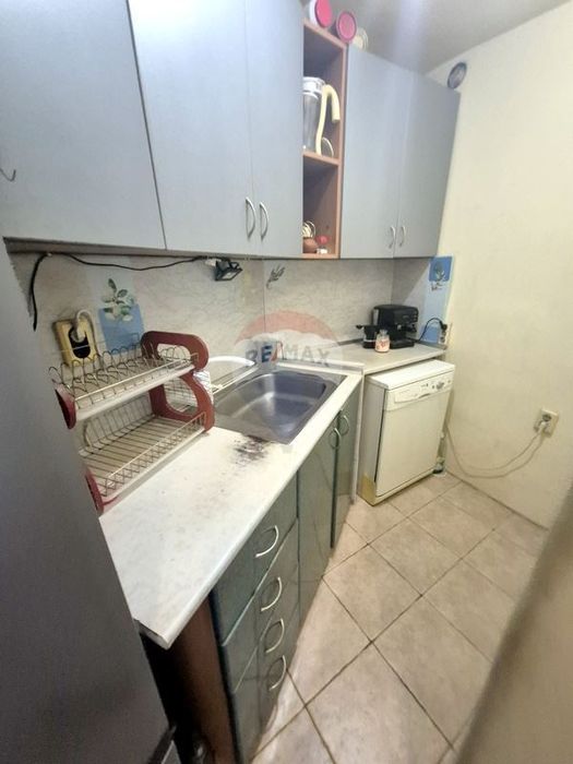 Продава се Четиристаен апартамент в Варна, Лятно кино Тракия - 100 кв.м за 2330 €/кв.м - Снимка #3