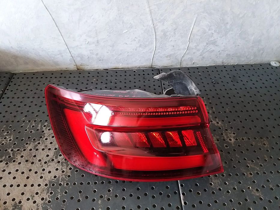 Stop tripla lampa stanga led aripa audi a4 b9 8w berlina 8w5945091g 2sd01224615