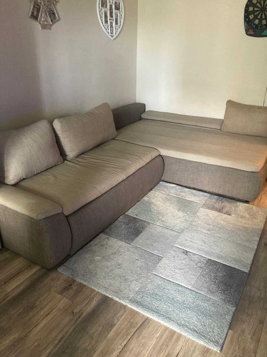 Продавам ъглов диван