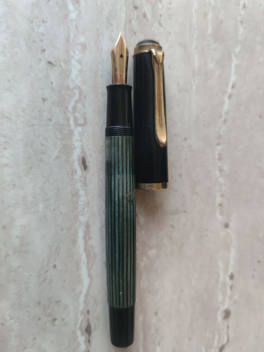 Stilou vintage Pelikan 400 Anii 50 - penita aur 14K