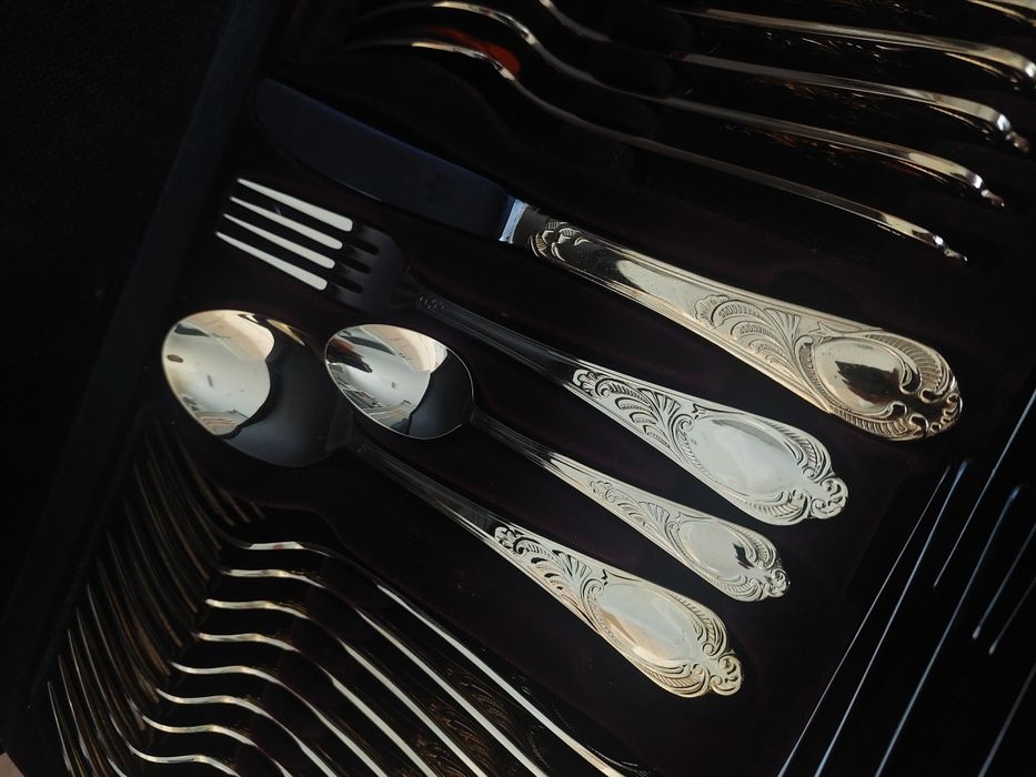Set tacâmuri 70buc