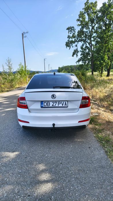 Vând mașină Skoda Octavia 2013