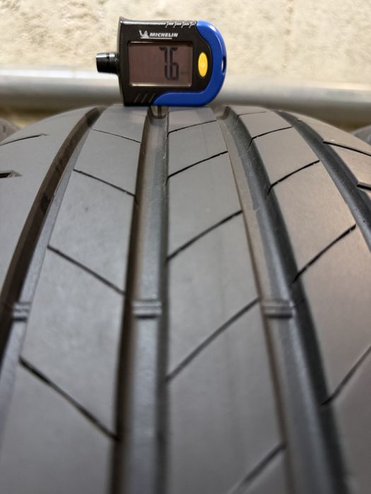 235/55/18 Bridgestone 4бр дот21