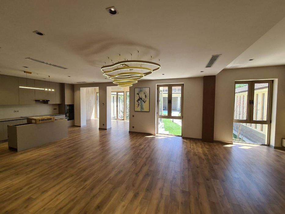 Продаётся дом Центр Луначарского 6.5 сотки