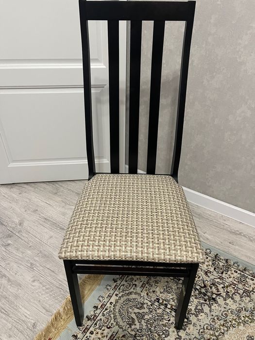 Стулья деревянные