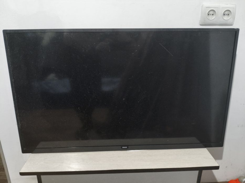Телевизор LCD philips
