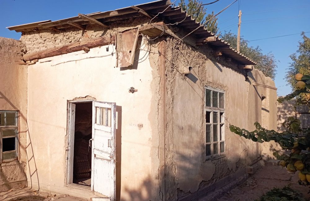 Navoiy viloyati, Karmana tumani, Yangiobod MFYda 12 sotixli  uy