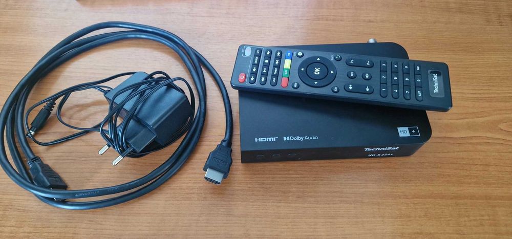 Decodor satelit TechniSat HD-S 224+ HDMI Dolby Audio complet