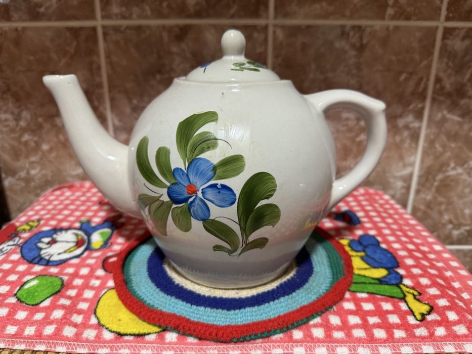 Продаётся заварочный чайник