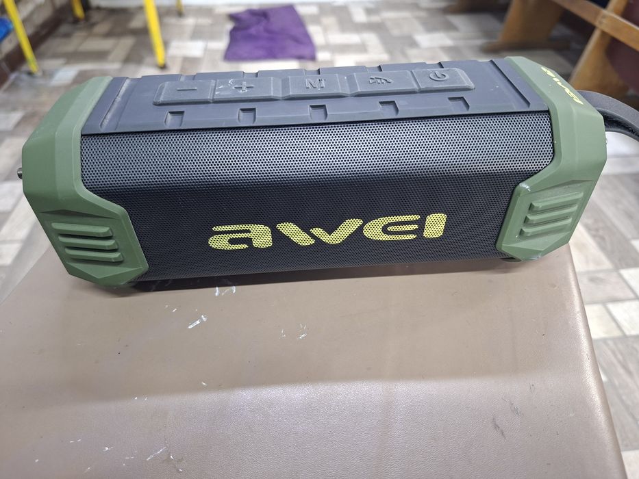 AWEI музыкалный калонка продам срочно