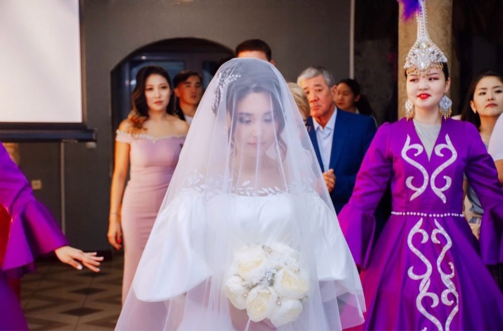 Продается свадебное платье