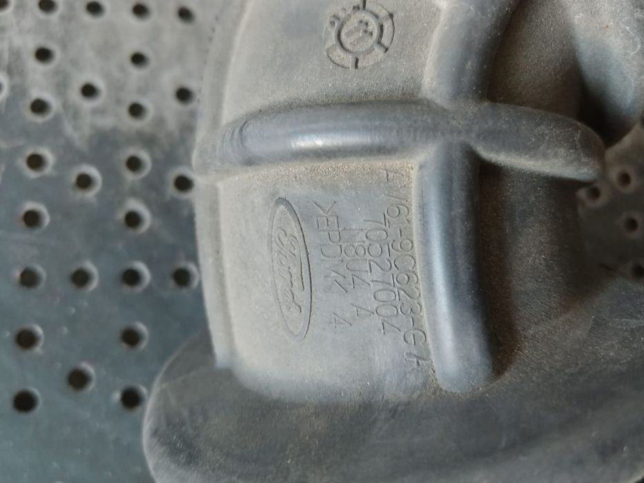 furtun admisie 1.6b pnda ford focus 3 c-max av61-9c623-ga