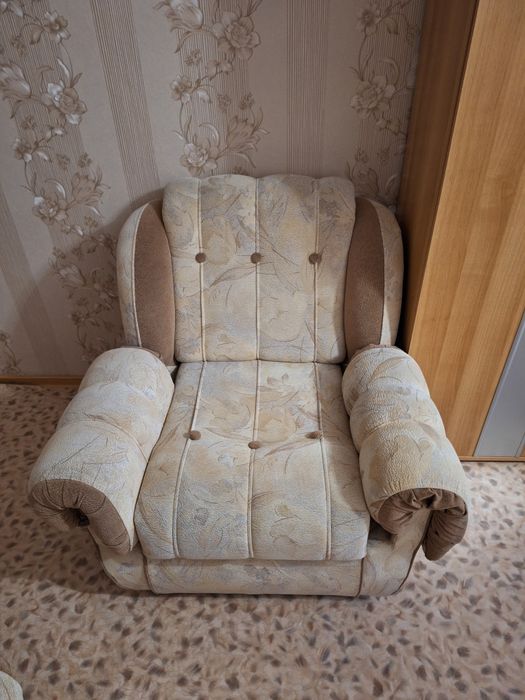 Отдам мягкую мебель