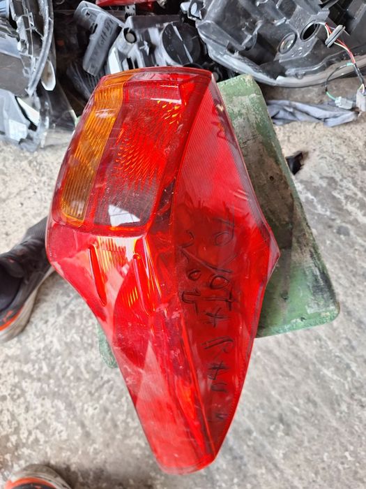 Ляв стоп за Toyota Rav 4 2015