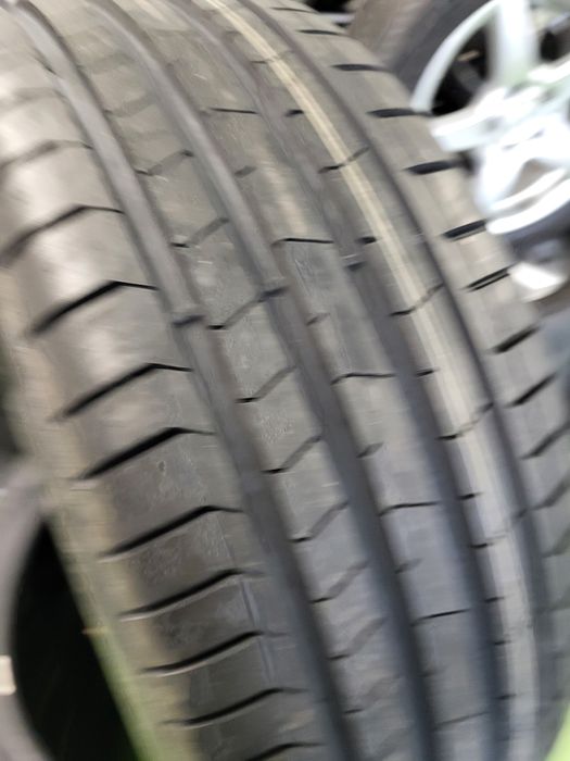 4 бр летни 235/45/20 Pirelli Нови