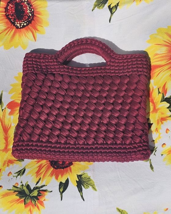 Geantă "Vino Chic" din Trapillo - Handmade cu Stil