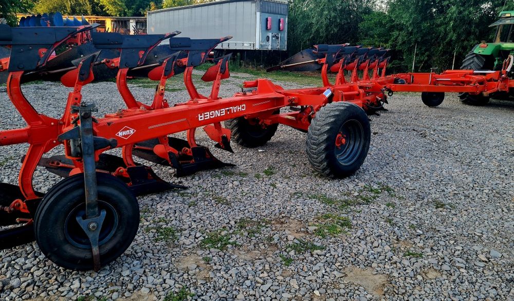 Plug reversibil KUHN CHALLENGER OL OnLand 8 trupite brazde