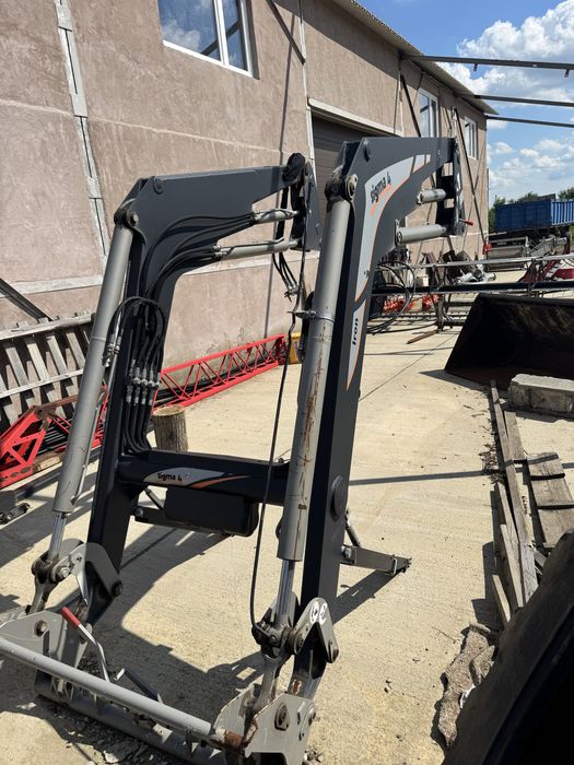 Incarcator frontal  tractor Sigma Iron 4 +cupa/furci paleti