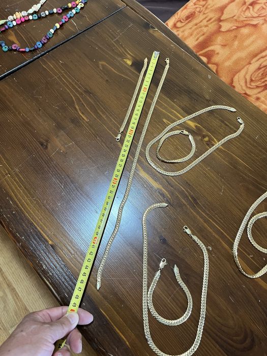 Продавам лечебно магнитни бижута 15лв.